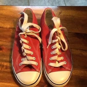 City sneaks sneakers size 7